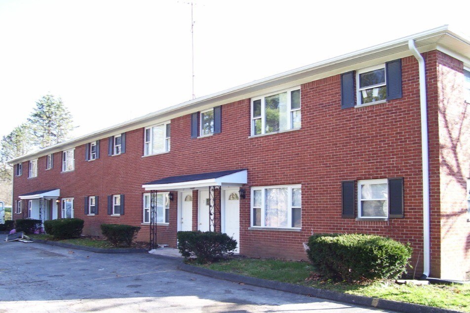 2942 S Walnut St Bloomington In 47401 Apartments Bloomington In Apartments Com