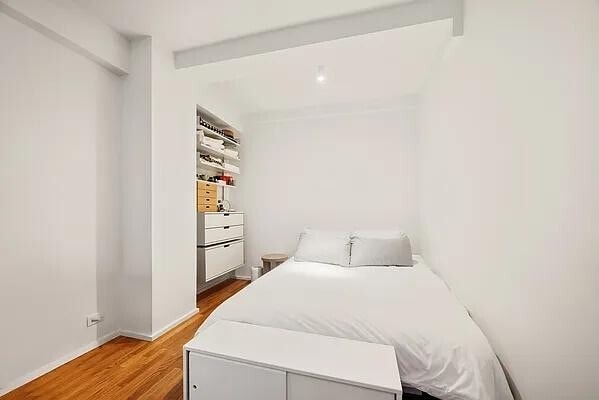 Building Photo - 465 W 23rd St