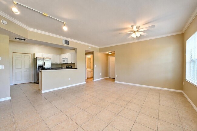 Foto del edificio - 356 SE Rogers Ct
