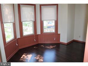Foto del edificio - 2264 N Park Ave