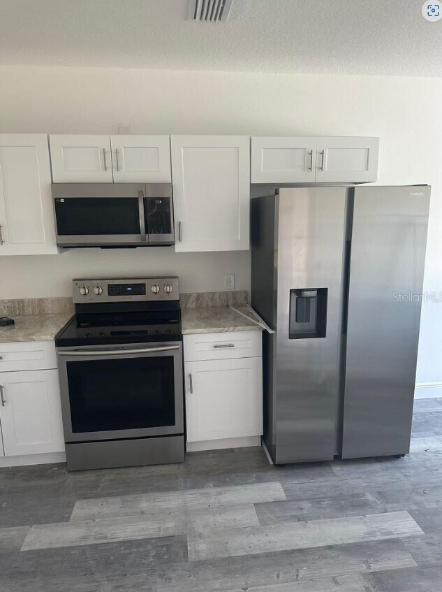 Foto del edificio - 542 Kilimanjaro Dr