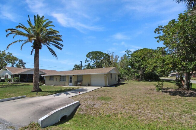 Building Photo - South Venice Annual Home for Rent