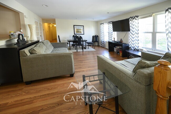 Foto del edificio - 206 Matthews Drive