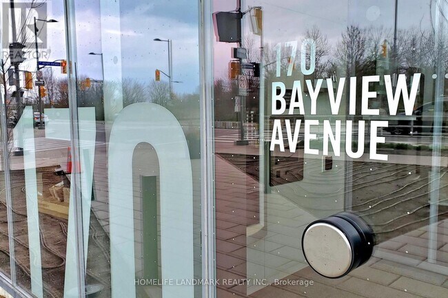 Photo du bâtiment - 170 Bayview Ave