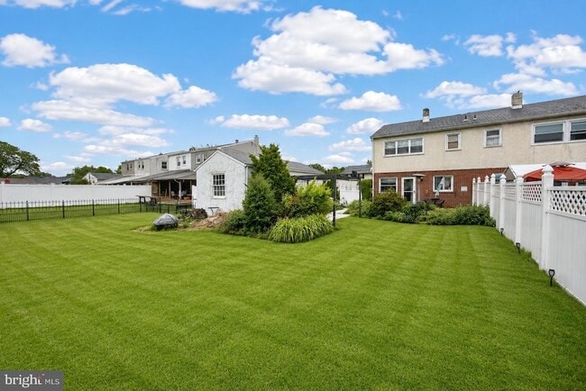 Foto del edificio - 728 Pennbrook Ave