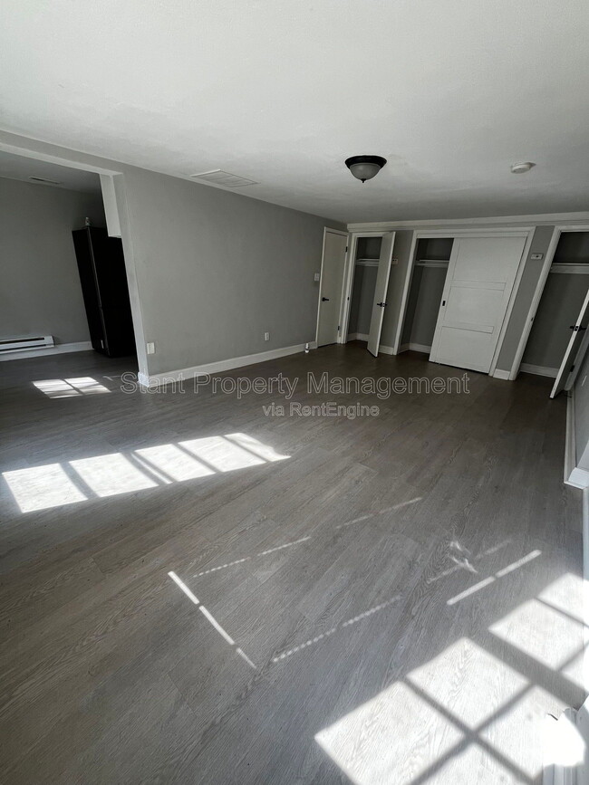 Foto del edificio - 20 W Park St