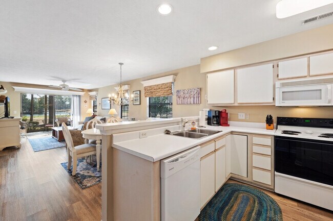 Foto del edificio - 342 Pinehurst Ln