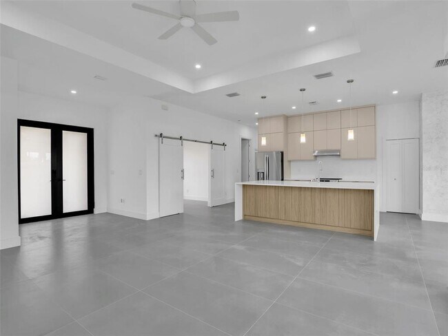 Foto del edificio - 11153 Carnegie Ave