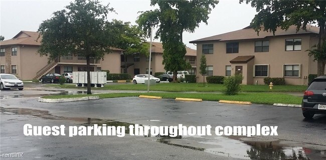 Building Photo - 2 br, 2 bath  - 10041 Winding Lake Rd Apt 202