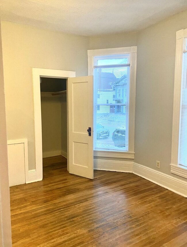 Photo - 718 Brown St Apartment