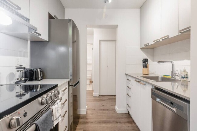 Photo du bâtiment - 254 E 12th Ave