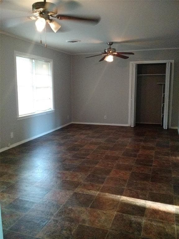 Building Photo - 1410 N Roberson St
