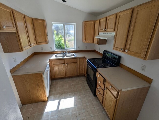 Foto del edificio - 51310 S Huntington Rd