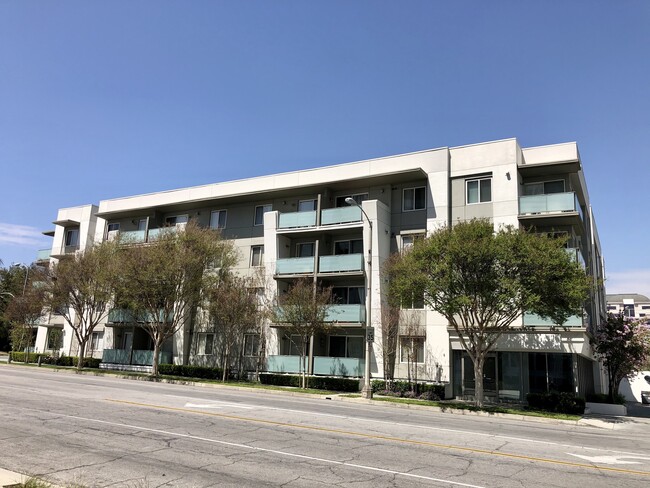 Foto del edificio - 160 S Hudson Ave