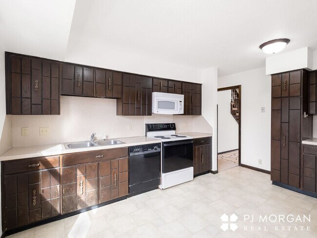 Foto del edificio - 1312 S 118th St