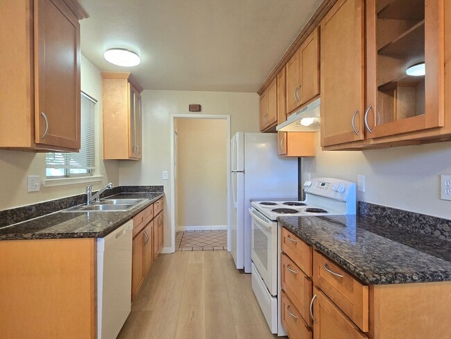 Building Photo - 1712 Marshall Ct
