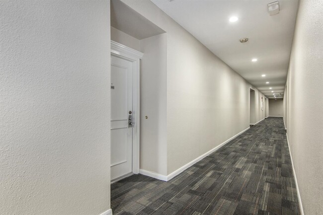 Foto del edificio - 2400 N Braeswood Blvd