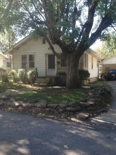 Building Photo - 1222 S Fess Ave