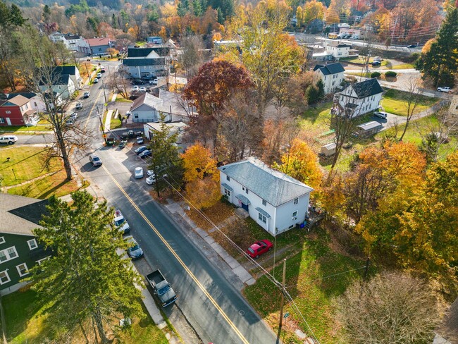 Foto del edificio - 203 N Turnpike Rd