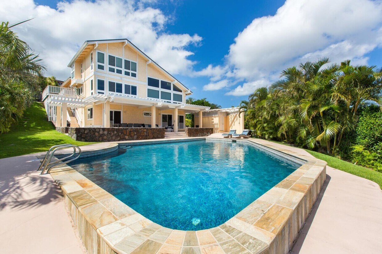 Primary Photo - Large Tropical Modern Home w/Pool, Ocean /...