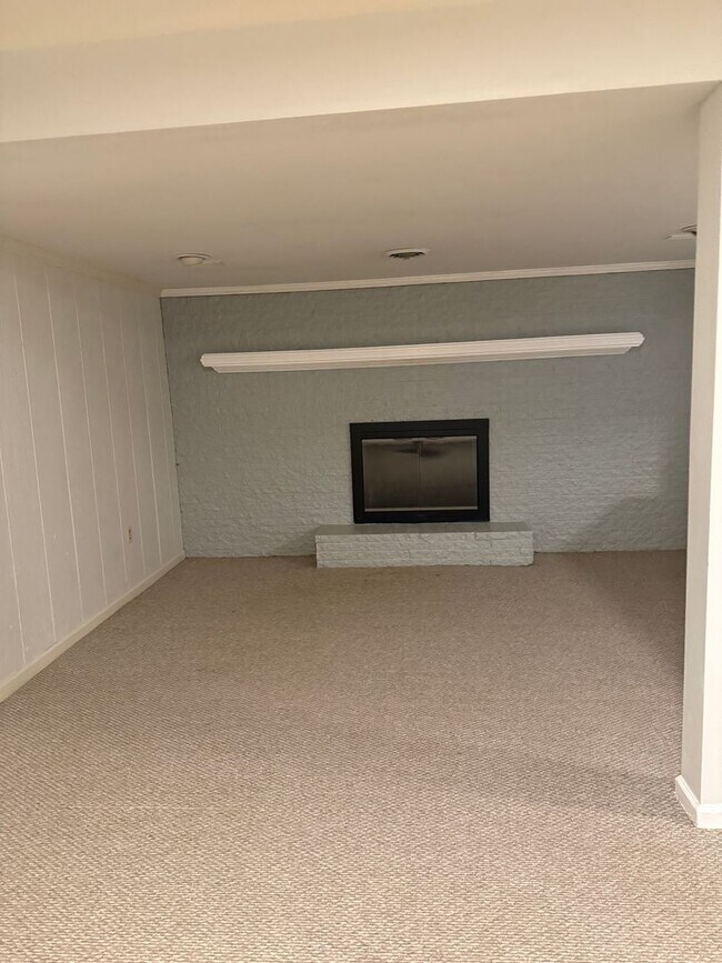Foto del edificio - 3 Bedroom Home in Camp Hill
