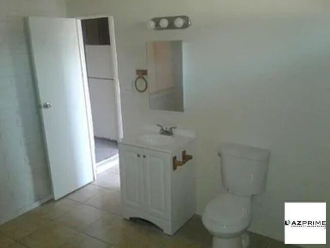 Foto del edificio - W Vernon Ave