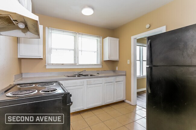 Foto del edificio - 7048 Alpine St