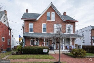 Building Photo - 739 S Matlack St