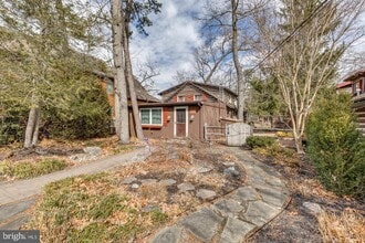 Building Photo - 163 Chippewa Trail