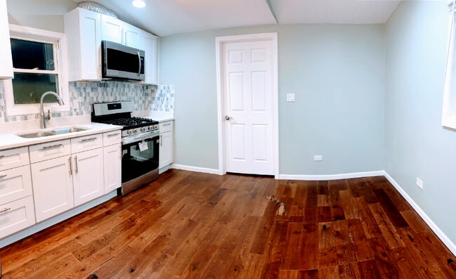 Foto del edificio - 3418 W McLean Ave