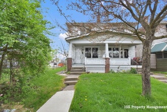 Building Photo - 332 Lechner Ave