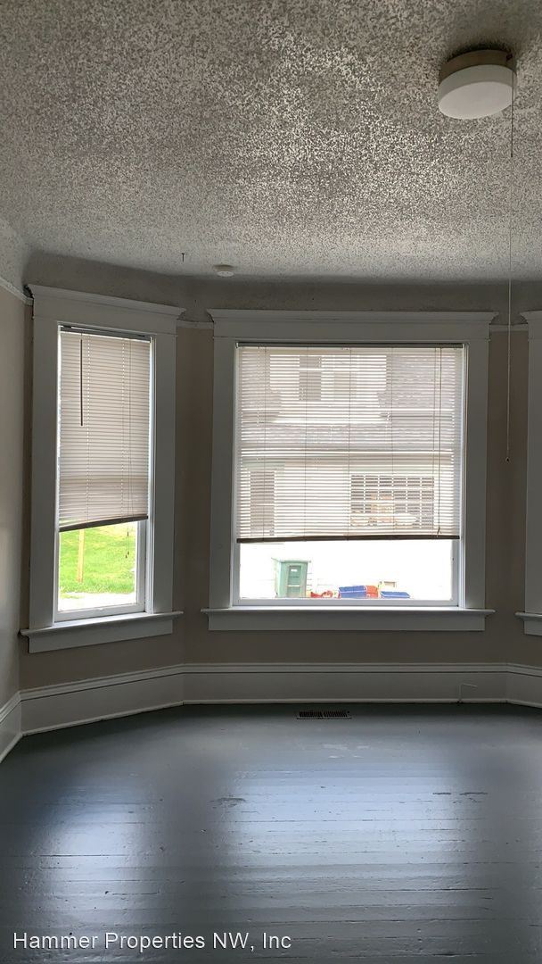 Building Photo - 4 br, 1 bath House - 608 E Chestnut Street