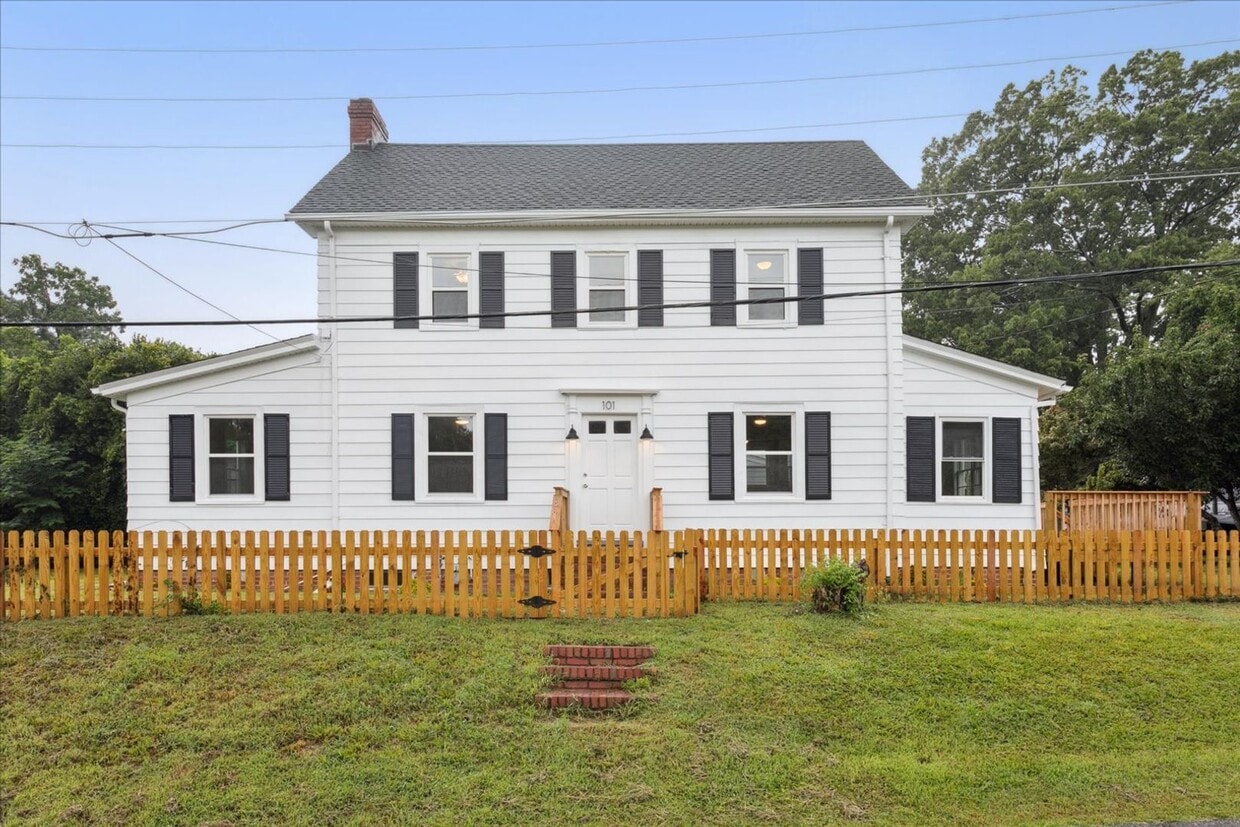 101 Pulaski St, Yorktown, VA 23690 House Rental in Yorktown, VA