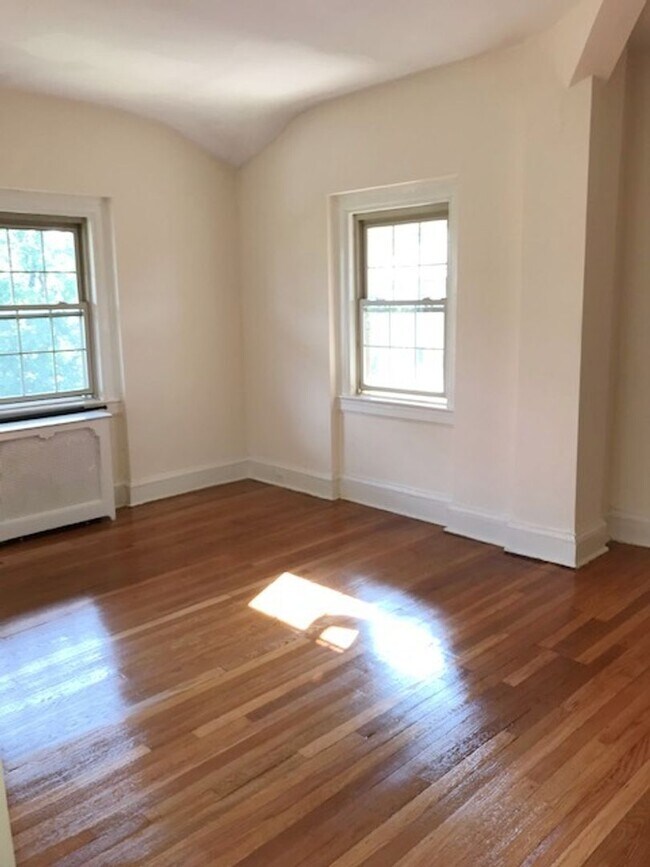 Interior Photo - Wyman Park