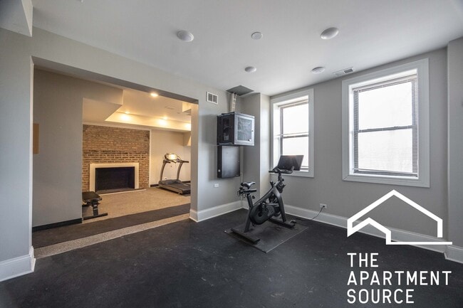 Foto del edificio - 7000 S South Shore Dr