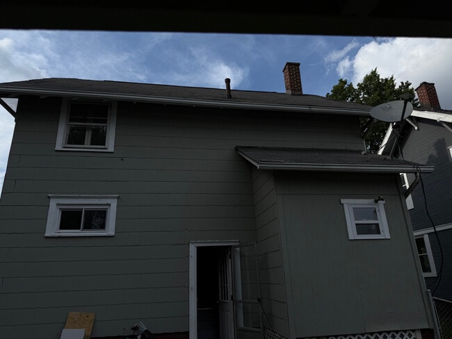 Building Photo - 1310 Ray Pl NW