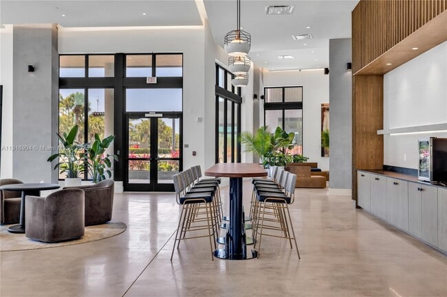 Foto del edificio - 3801 N Dixie Hwy