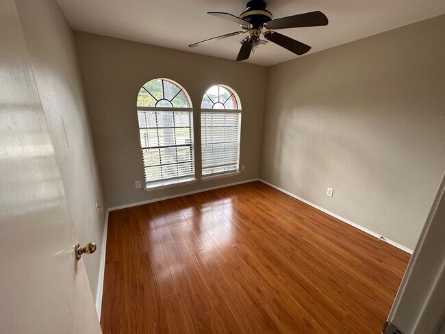 Building Photo - 21906 Calderbrook Dr
