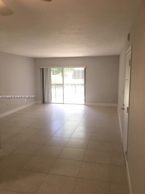 Foto del edificio - 7975 SW 86th St