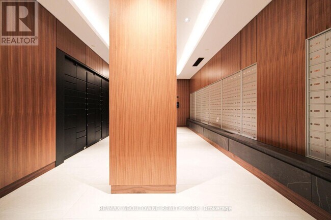 Building Photo - 3240 William Coltson Ave