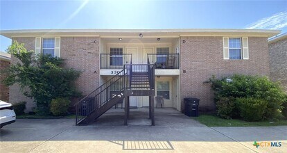 Building Photo - 330 S 40th St