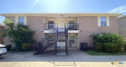 Building Photo - 334 S 40th St