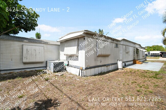 Foto del edificio - 8424 SE Sandy Ln