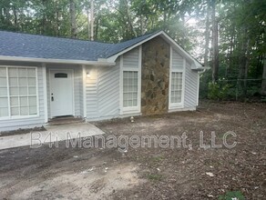 Building Photo - 8103 Creekstone Ct