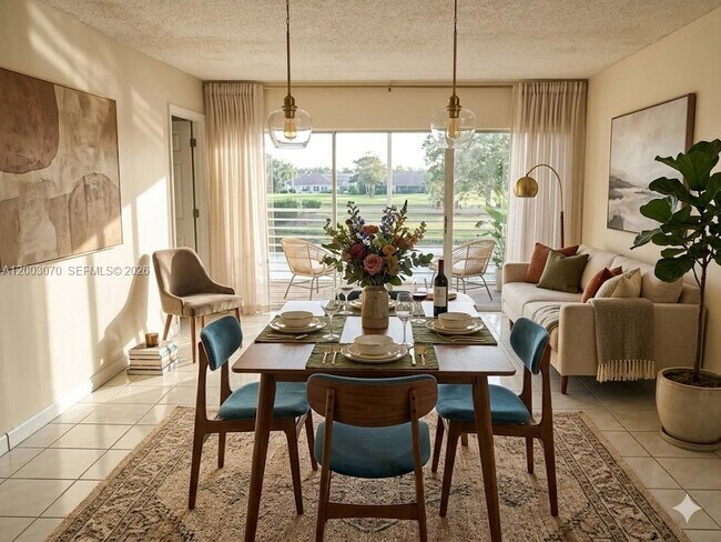 Foto del edificio - 7410 Woodmont Terrace