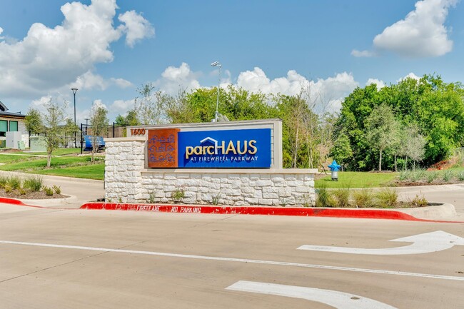 parcHAUS en Firewheel Parkway - parcHAUS at Firewheel Parkway