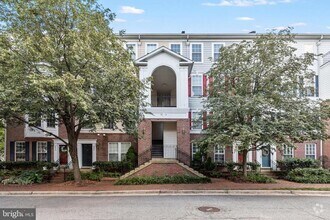 Building Photo - 5074 Donovan Dr