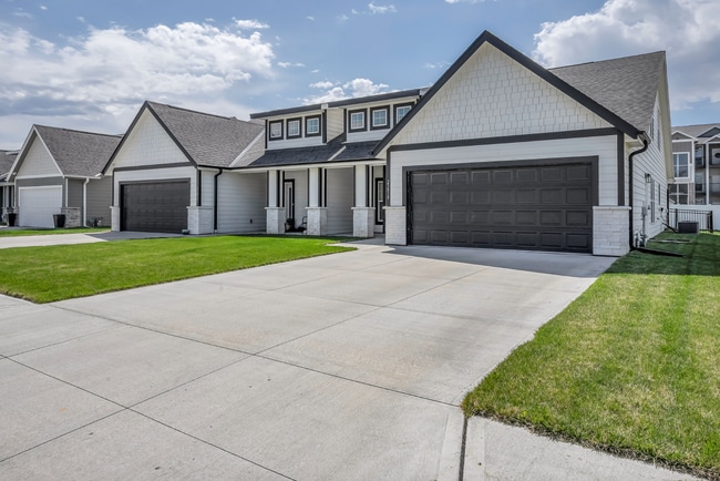 Building Photo - 23817 Harvest Heights Cir