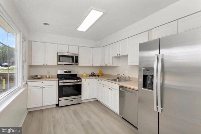 Foto del edificio - 1132 James Madison Cir