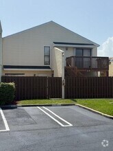 Building Photo - 641 Executive Center Dr